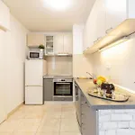 شقة Neda سبليت